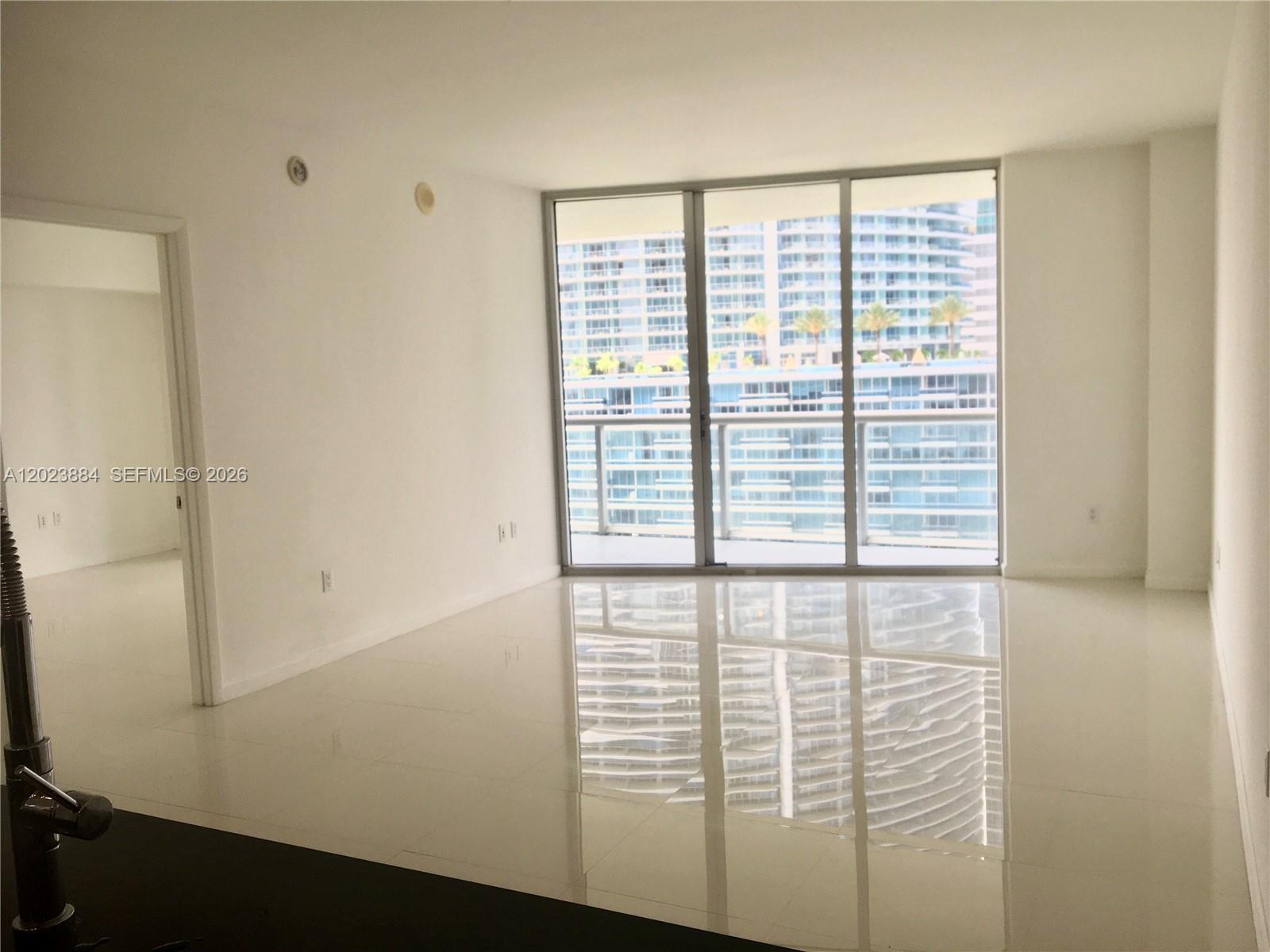 475 Brickell Ave #1614 Miami, FL 33131