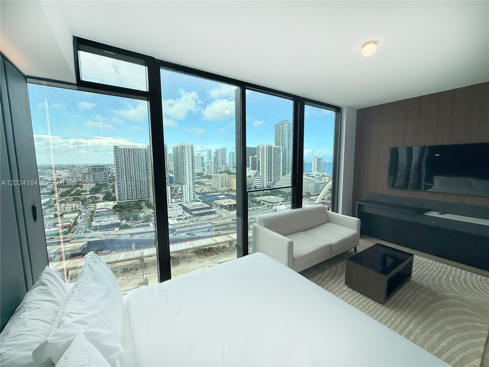 image E11EVEN Hotel & Residences0