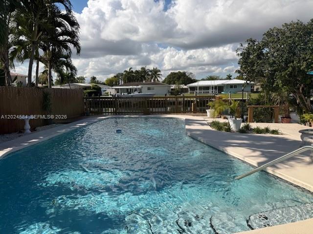 411 SE 6th Ave Pompano Beach, FL 33060