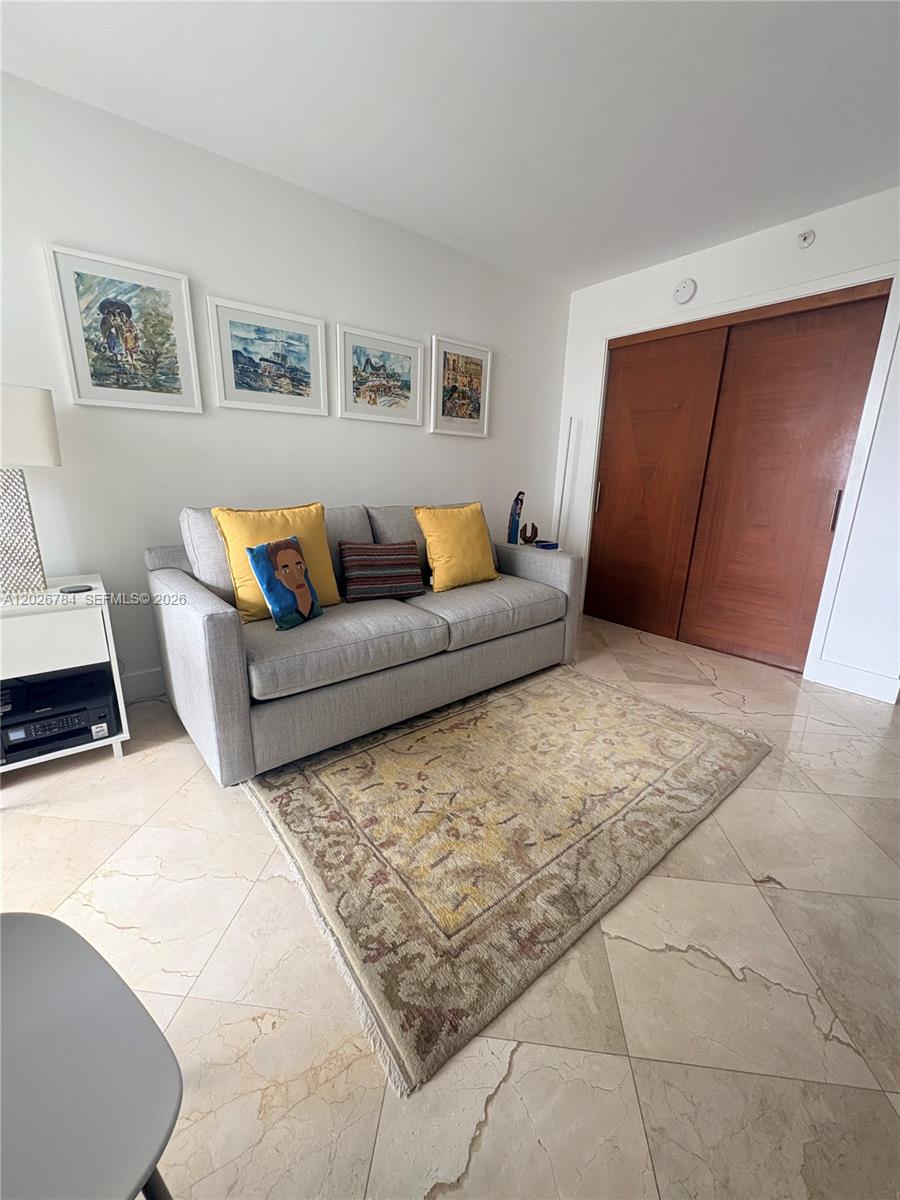 151 SE 15th Rd #601 Miami, FL 33129