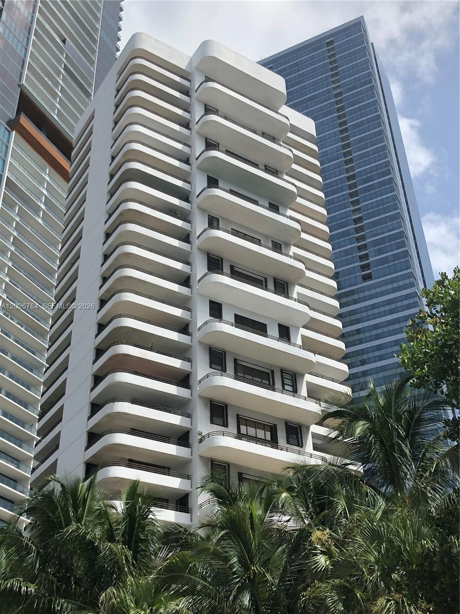 151 SE 15th Rd #601 Miami, FL 33129