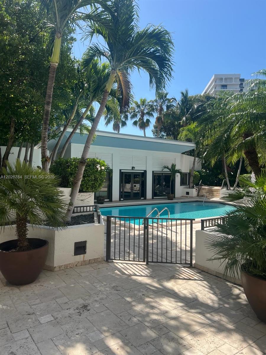 151 SE 15th Rd #601 Miami, FL 33129