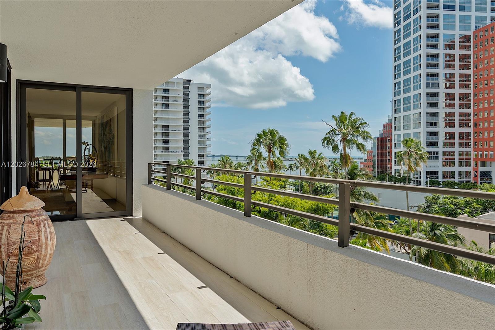 151 SE 15th Rd #601 Miami, FL 33129