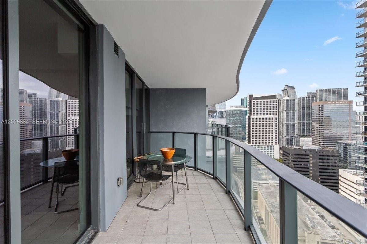 image Brickell Flatiron15