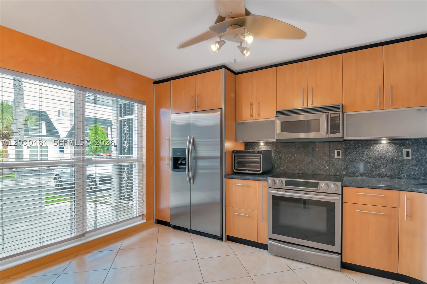 812 NE 26th Ave
