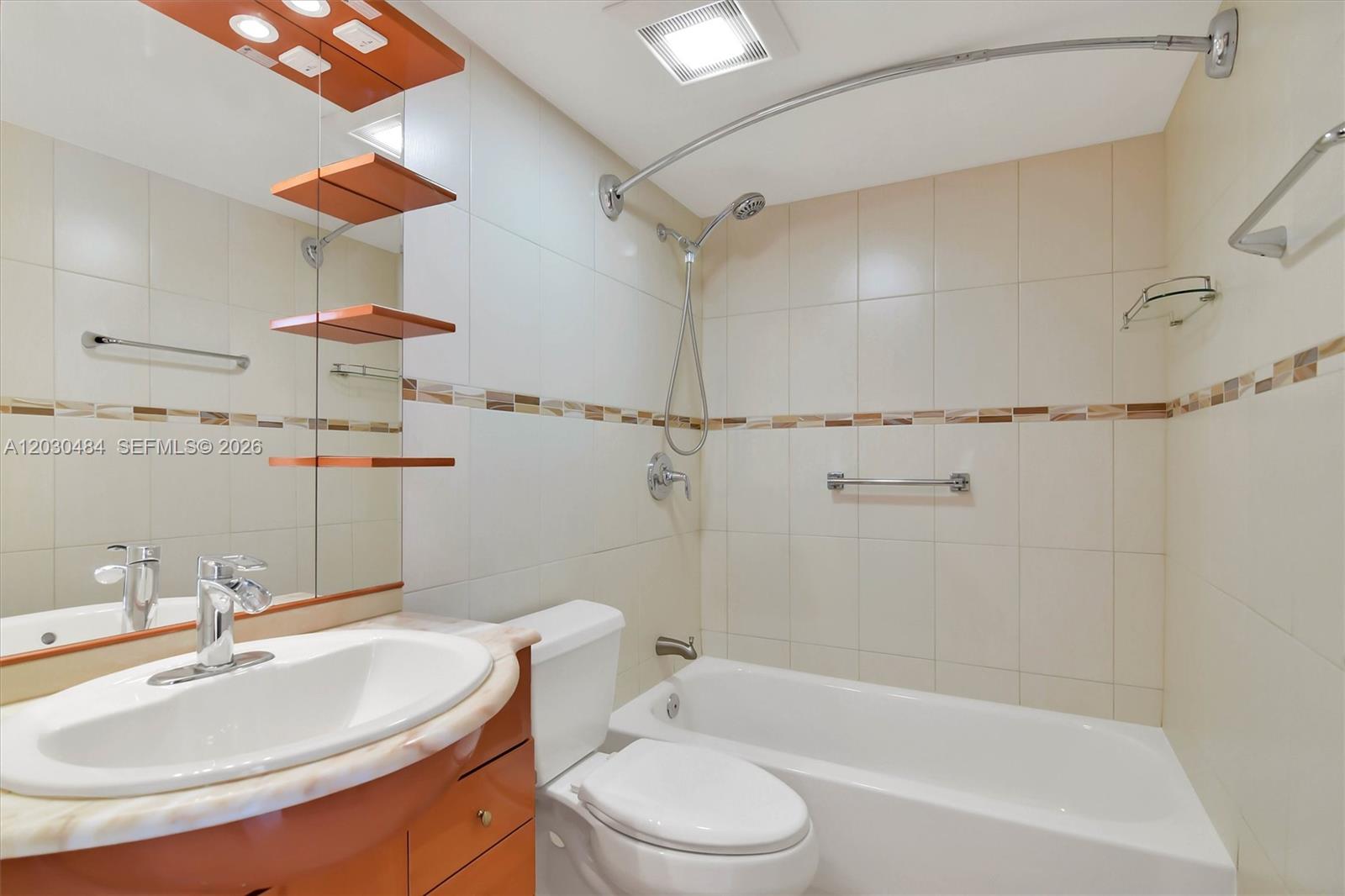 812 NE 26th Ave Hallandale Beach, FL 33009