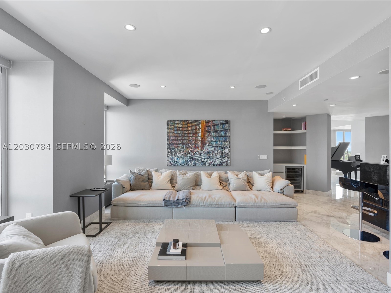 image Four Seasons Residences Miami13