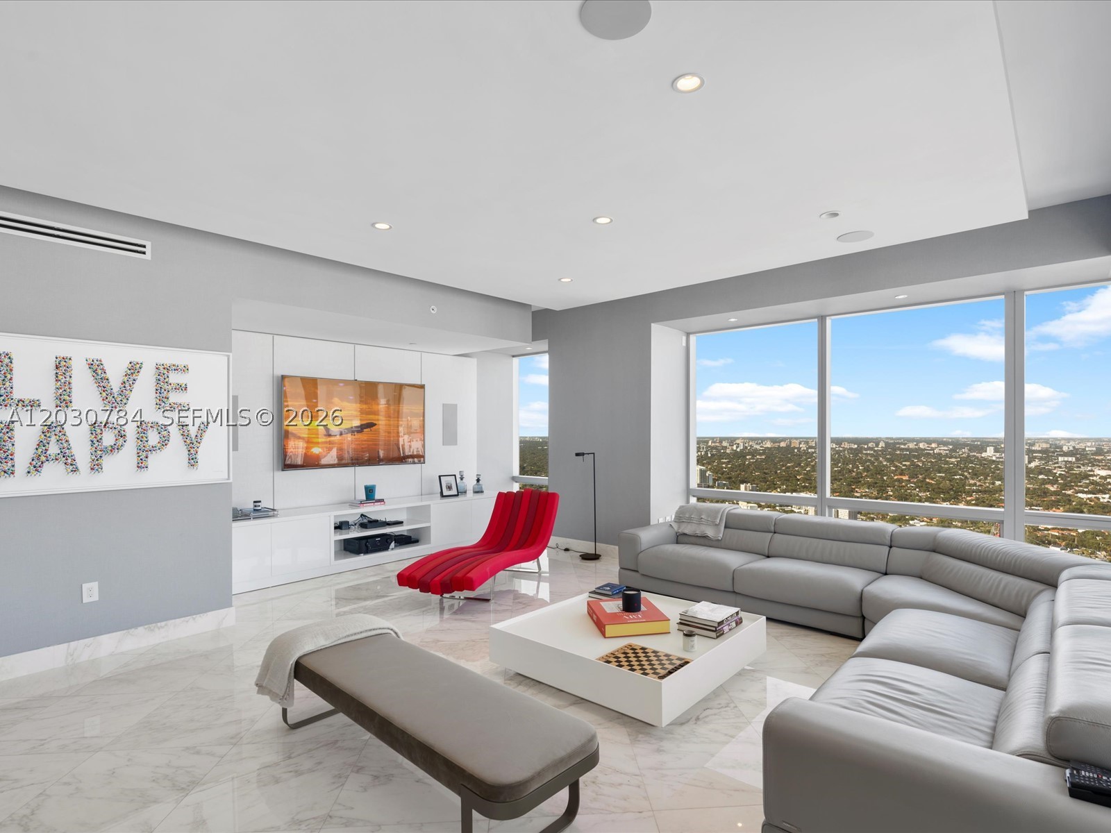 image Four Seasons Residences Miami2