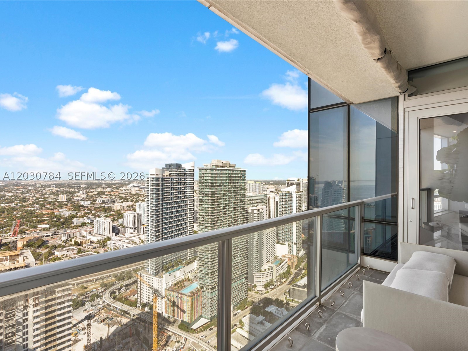 image Four Seasons Residences Miami51