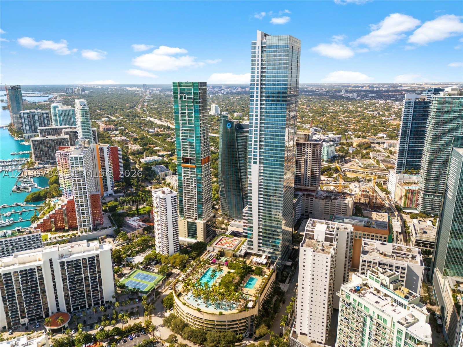 image Four Seasons Residences Miami57