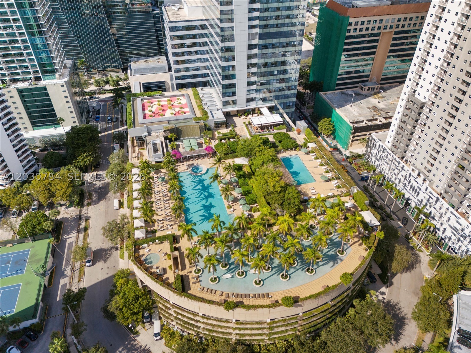 image Four Seasons Residences Miami60