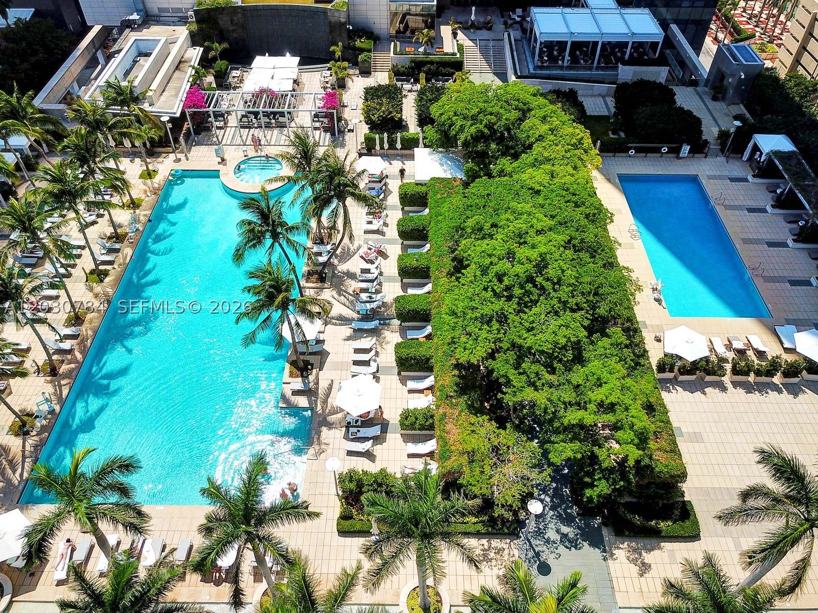 image Four Seasons Residences Miami65