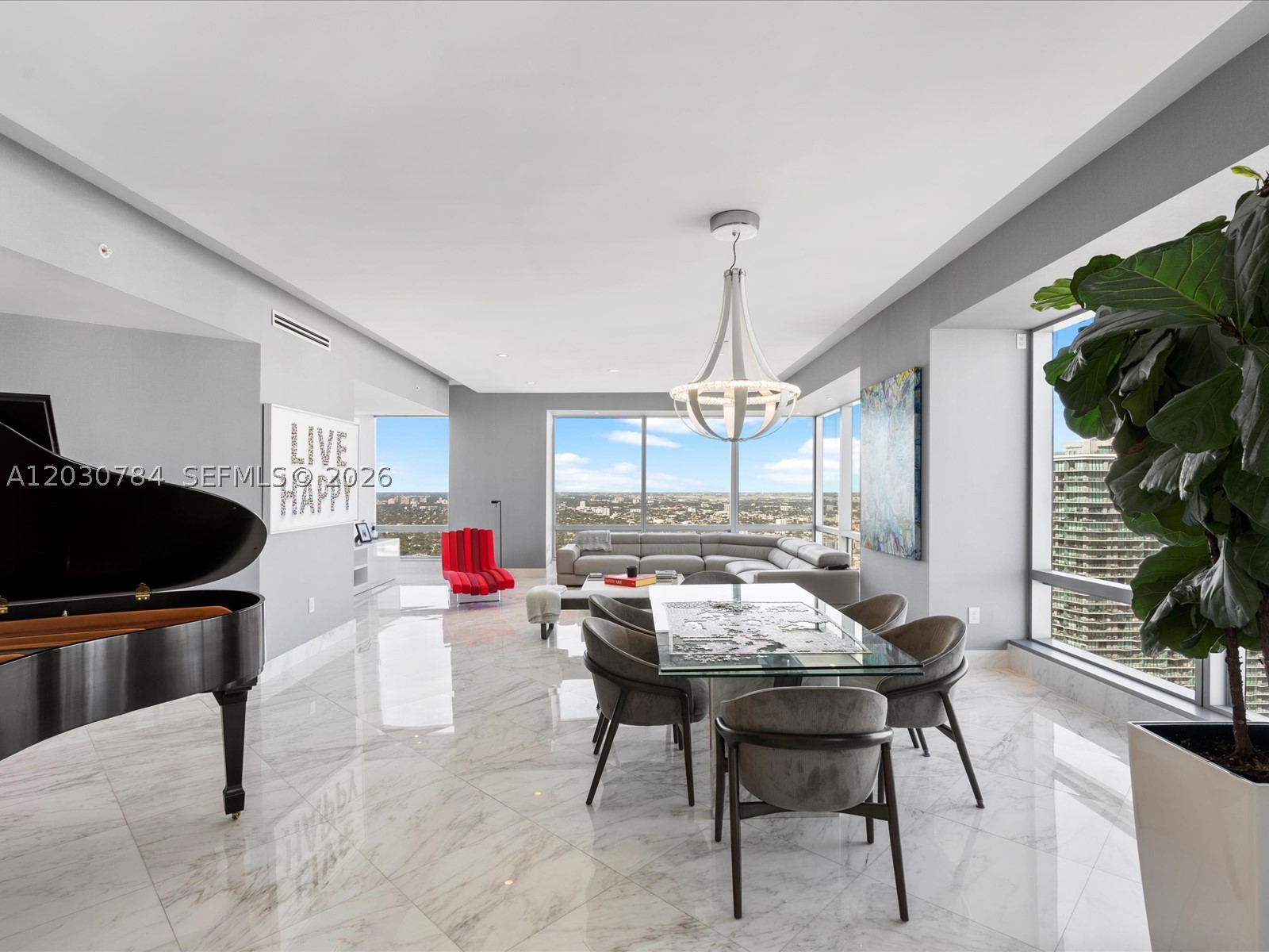 image Four Seasons Residences Miami6