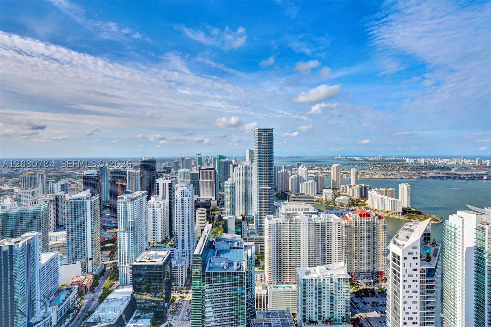 image Four Seasons Residences Miami69