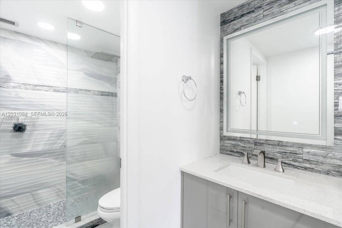 600 Three Iss Blvd #1413 Hallandale Beach, FL 33009