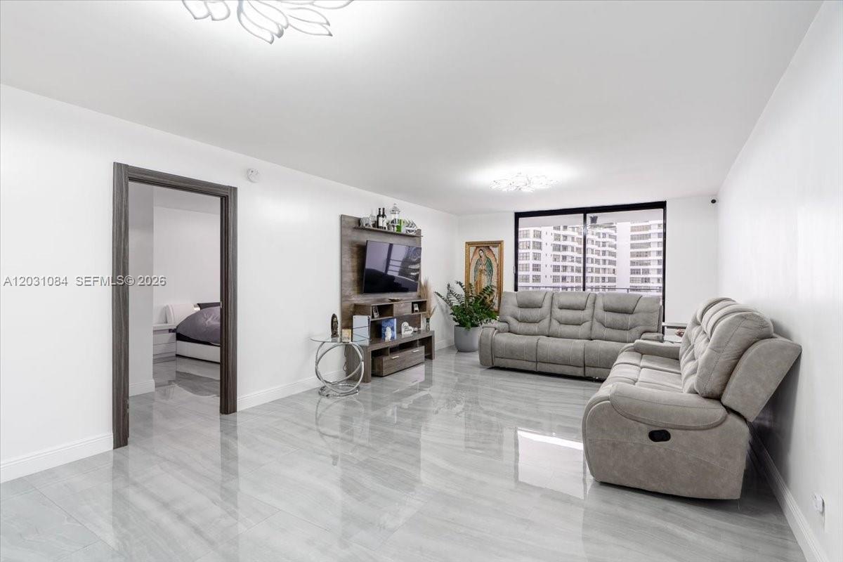 600 Three Iss Blvd #1413 Hallandale Beach, FL 33009