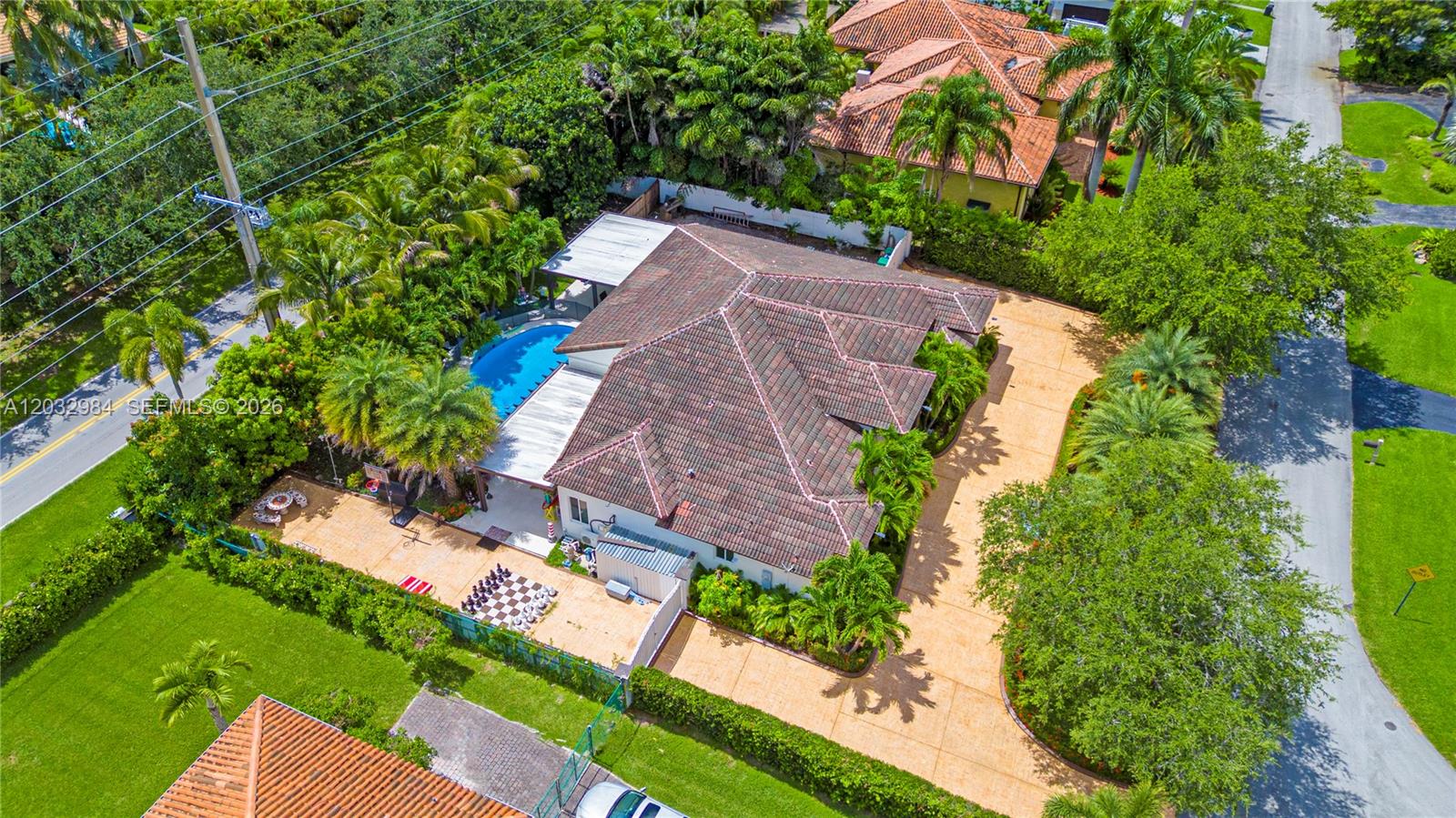 16601 SW 87th Palmetto Bay, FL 33157