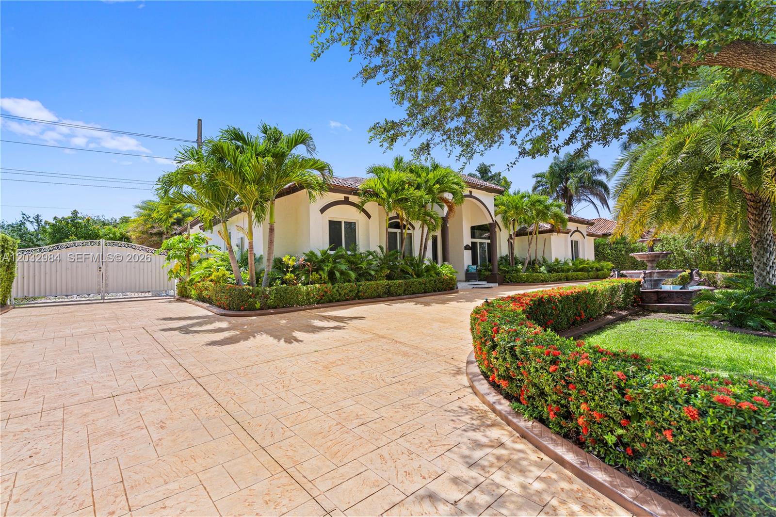 16601 SW 87th Palmetto Bay, FL 33157