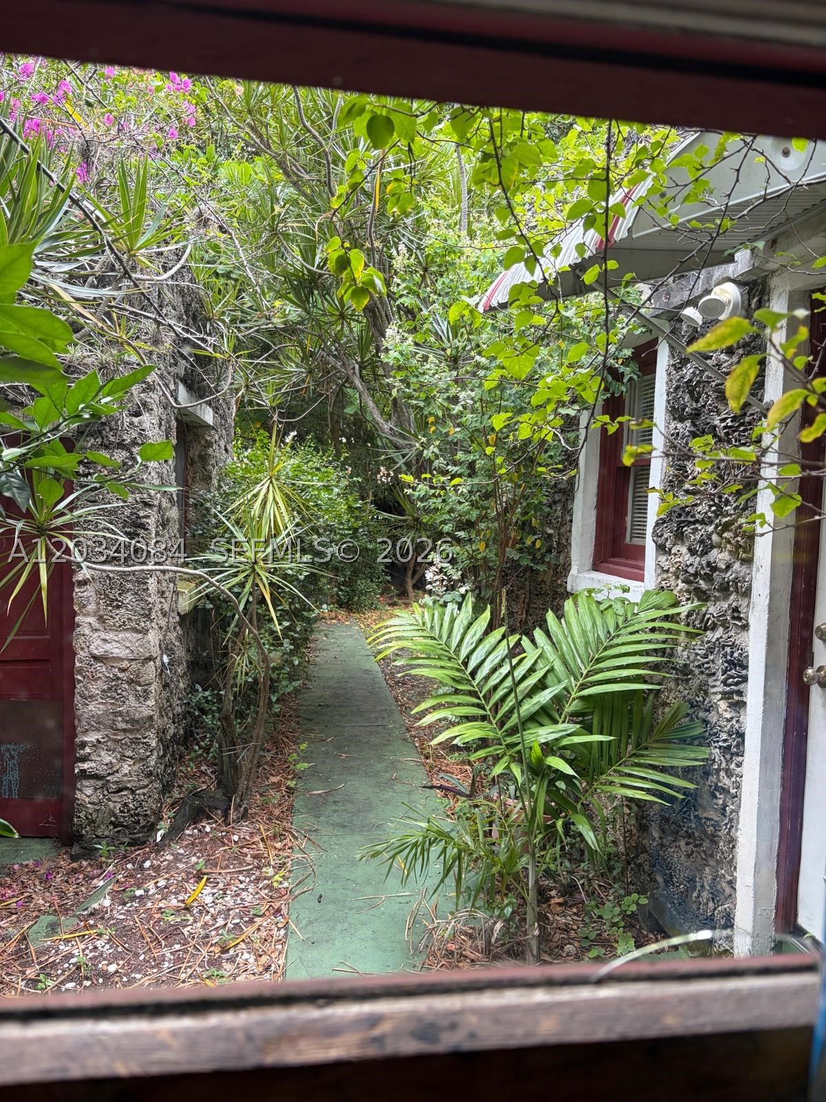 8238 NE 9th Ave Miami, FL 33138