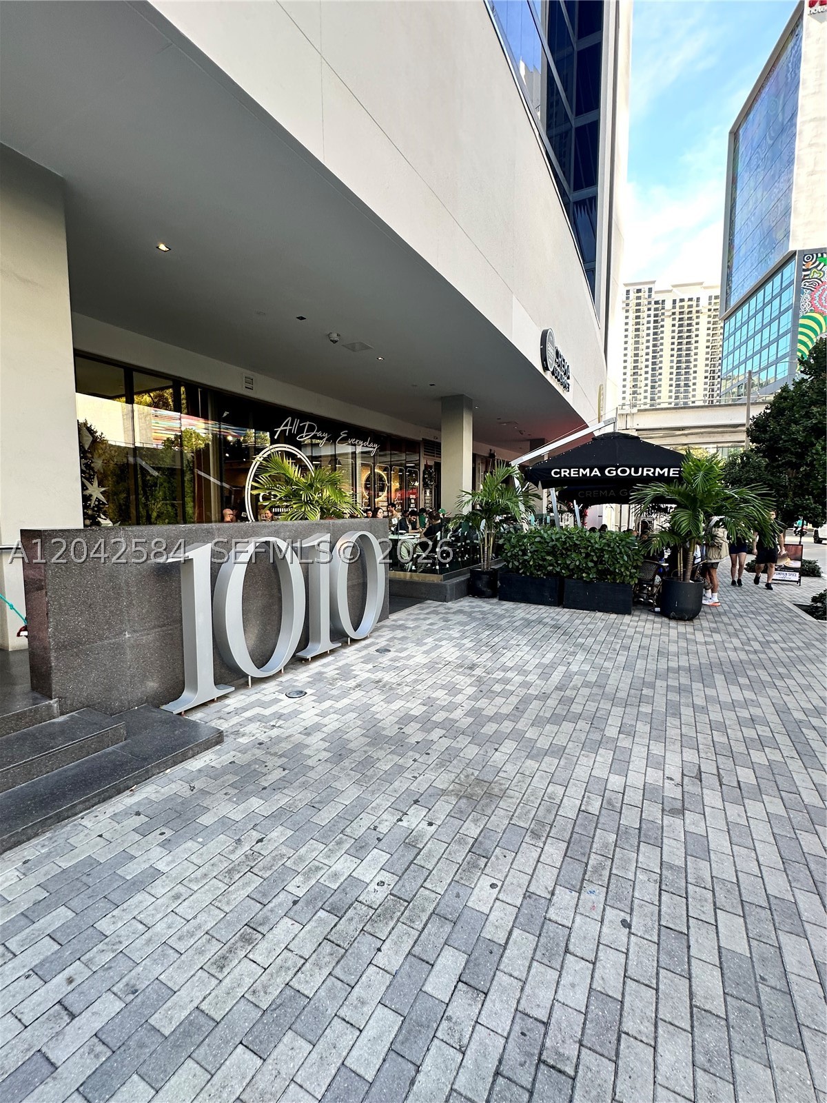 1010 Brickell Ave #4307