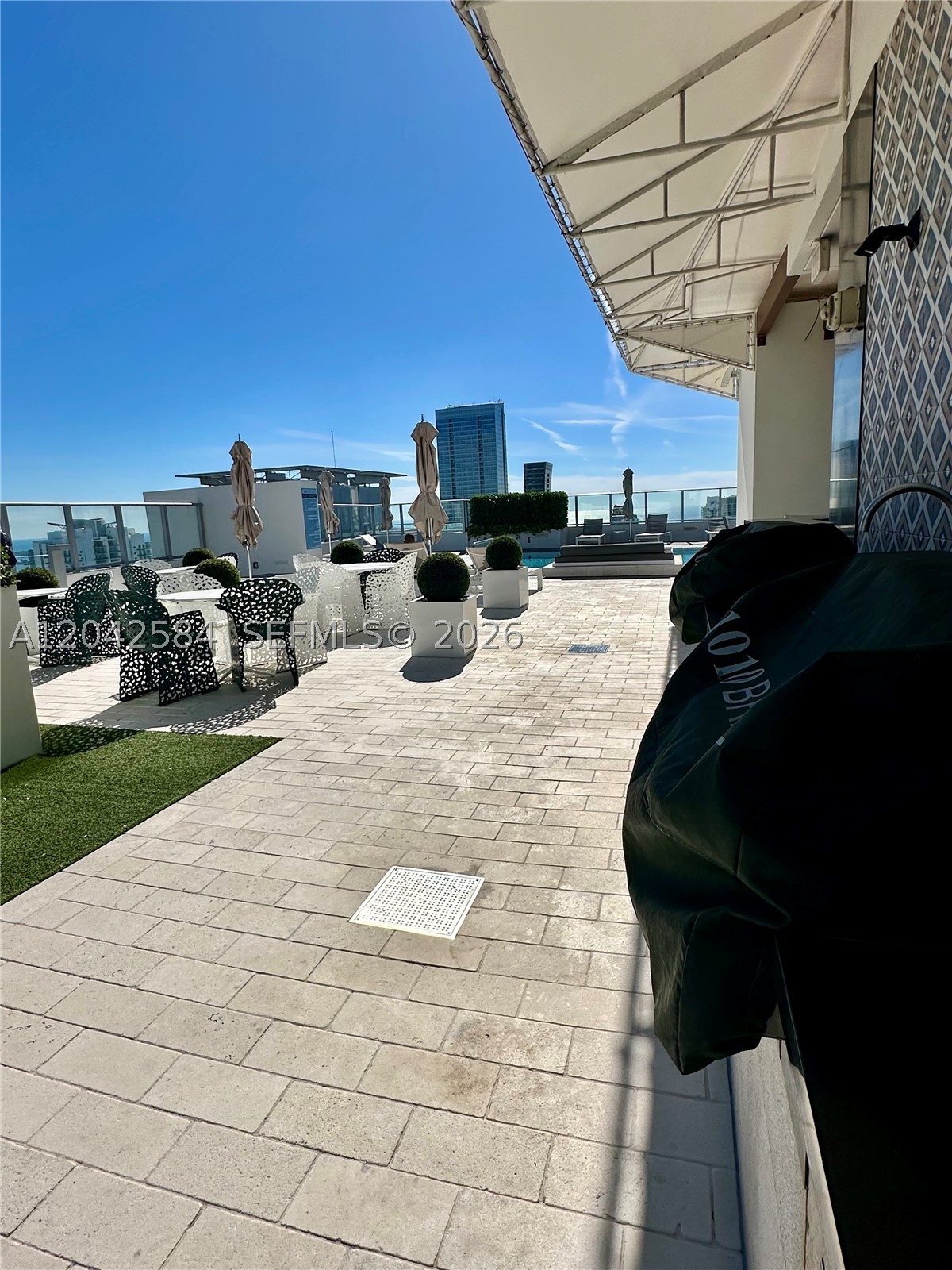 image 1010 Brickell37