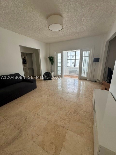 934 Michigan Ave #308