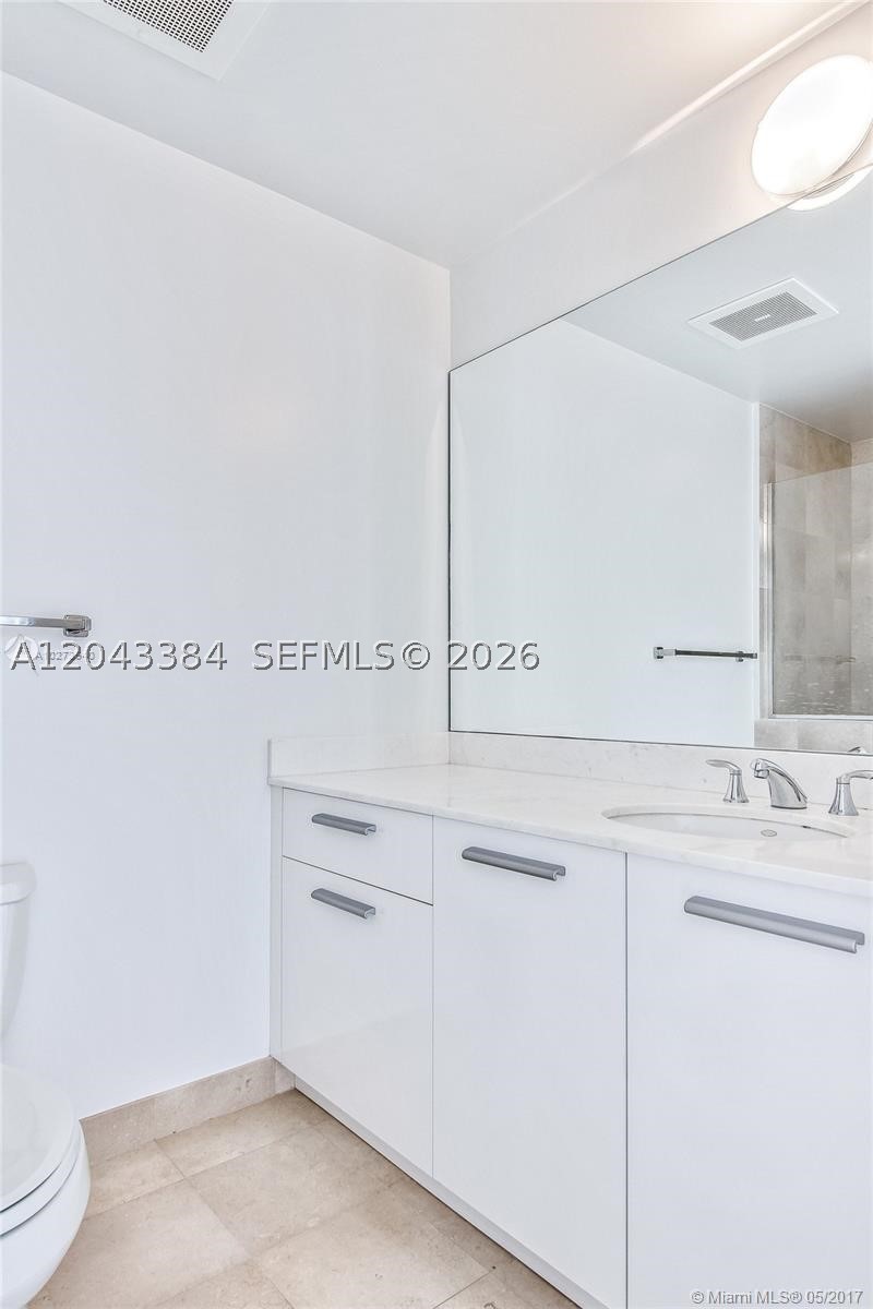 image 1060 Brickell - 106014