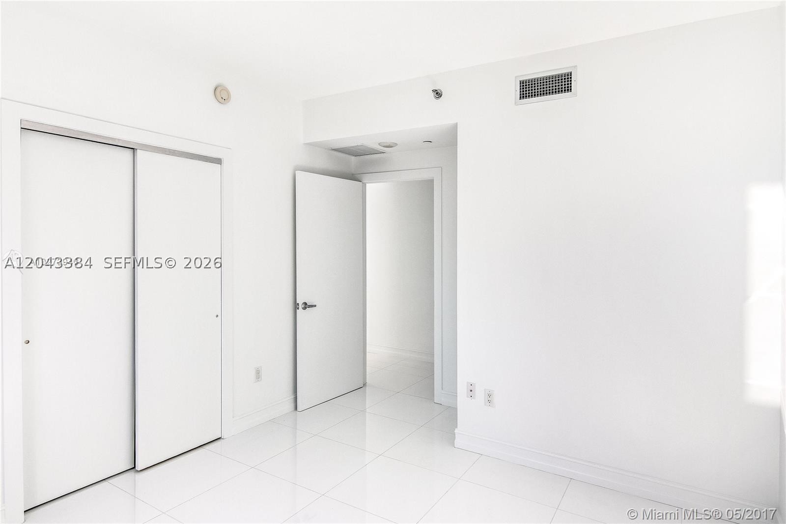 image 1060 Brickell - 10603
