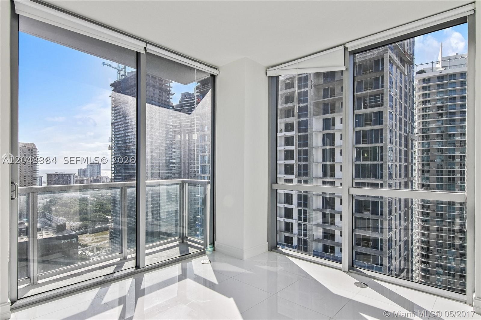 image 1060 Brickell - 10606
