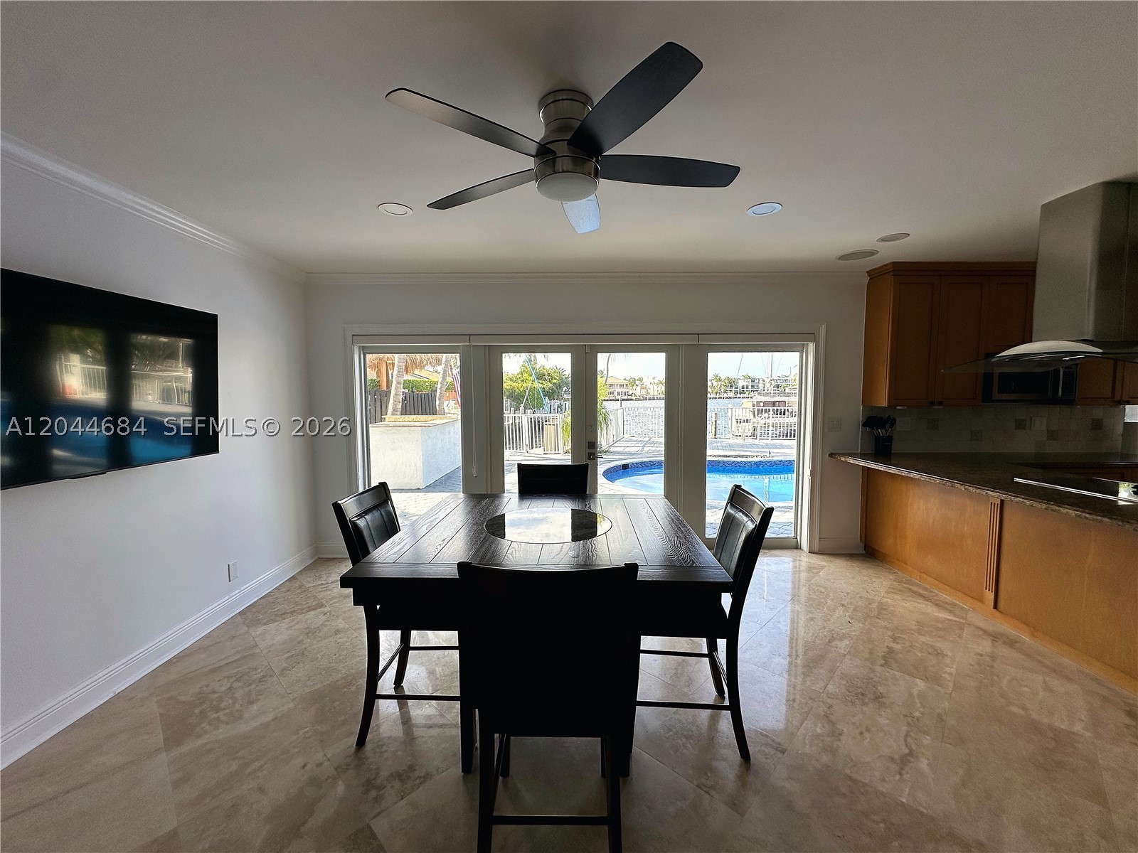 2445 SE 8th St Pompano Beach, FL 33062