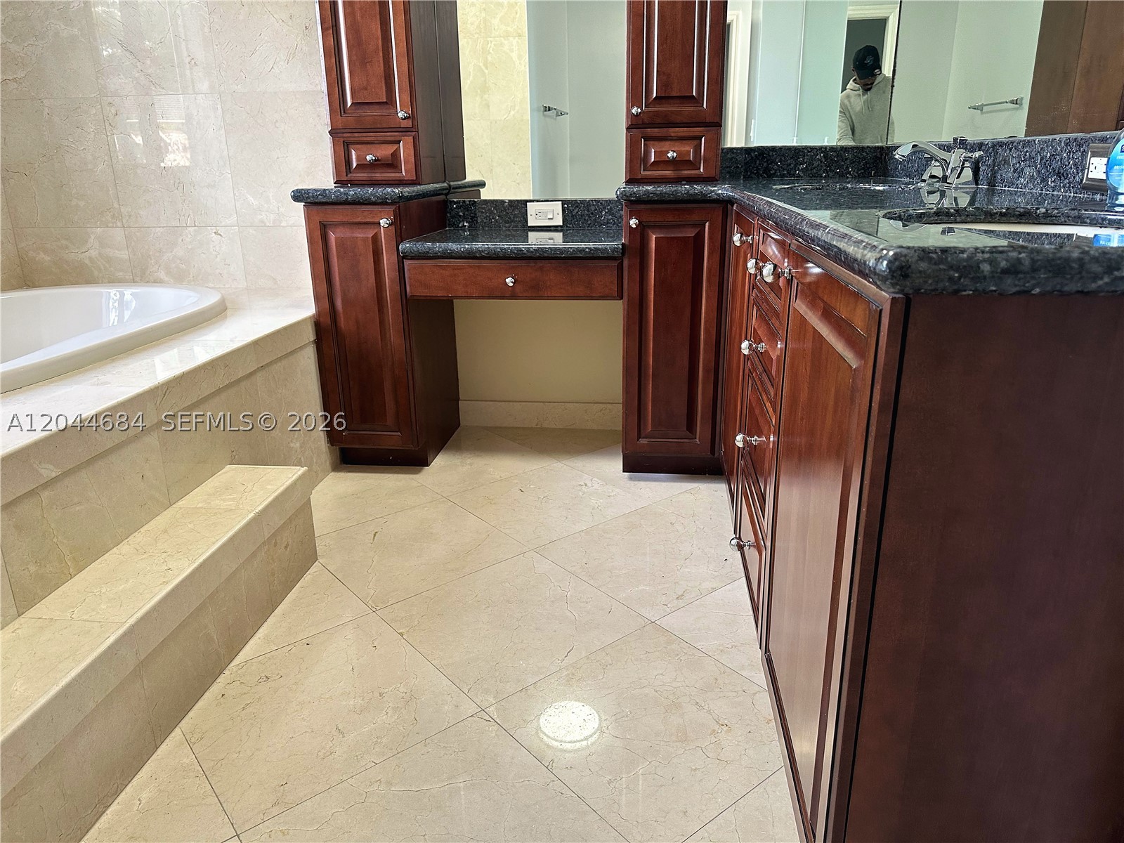 2445 SE 8th St Pompano Beach, FL 33062