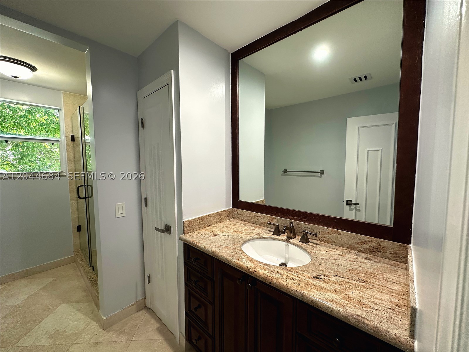2445 SE 8th St Pompano Beach, FL 33062