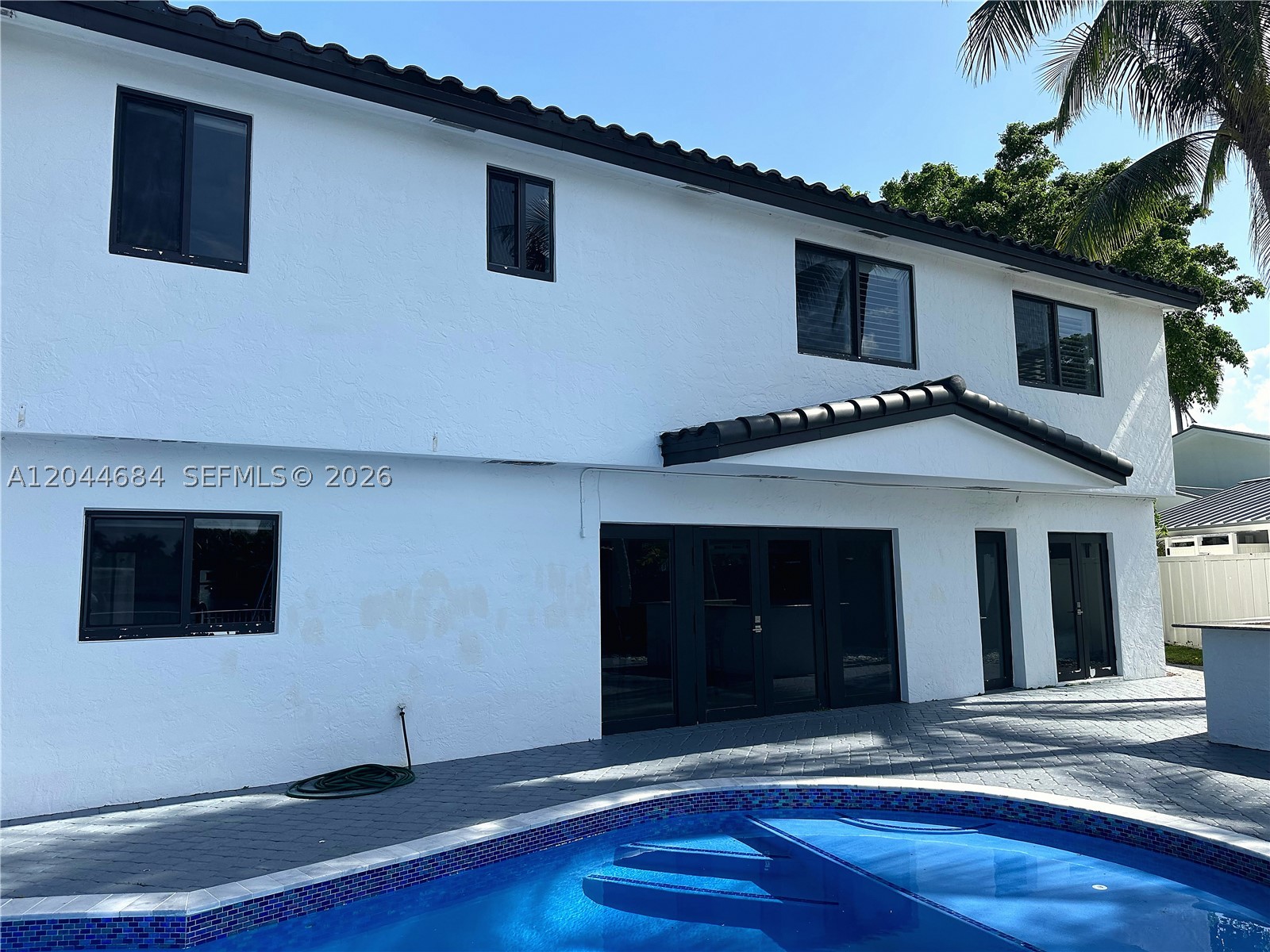 2445 SE 8th St Pompano Beach, FL 33062