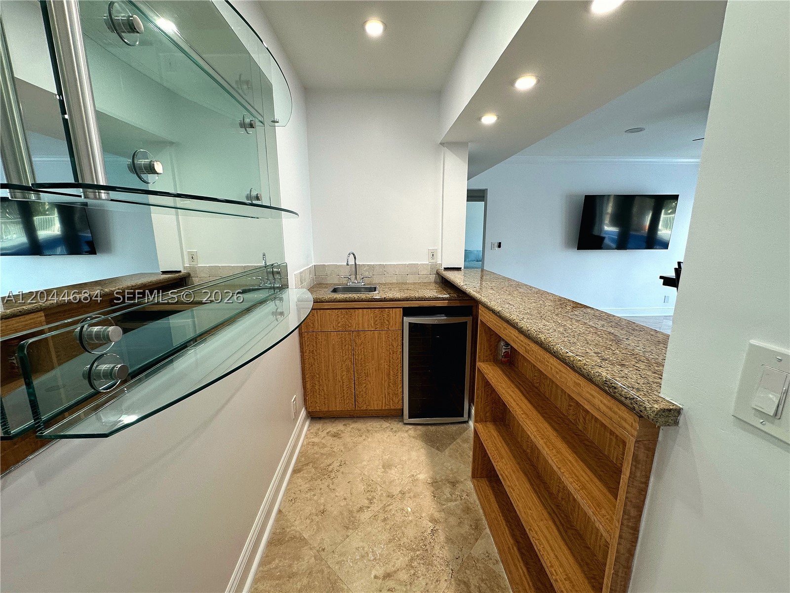 2445 SE 8th St Pompano Beach, FL 33062