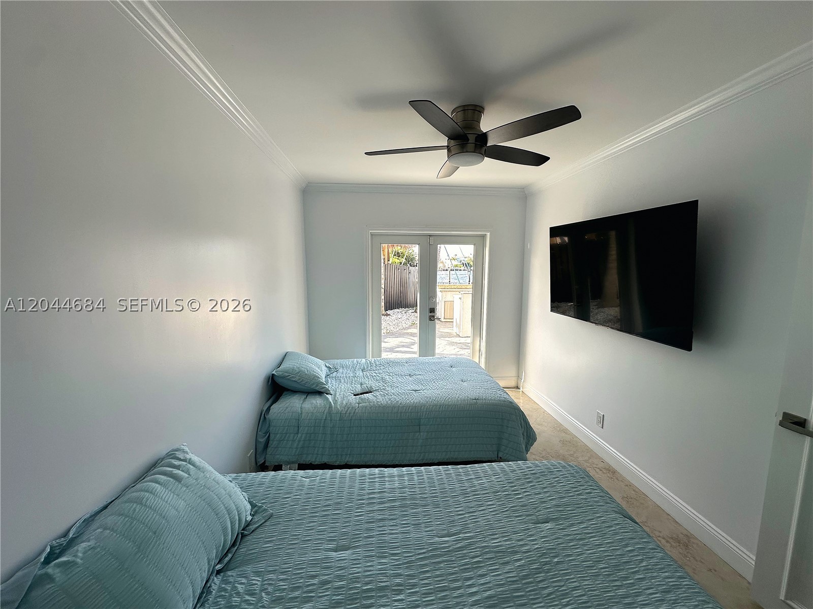 2445 SE 8th St Pompano Beach, FL 33062