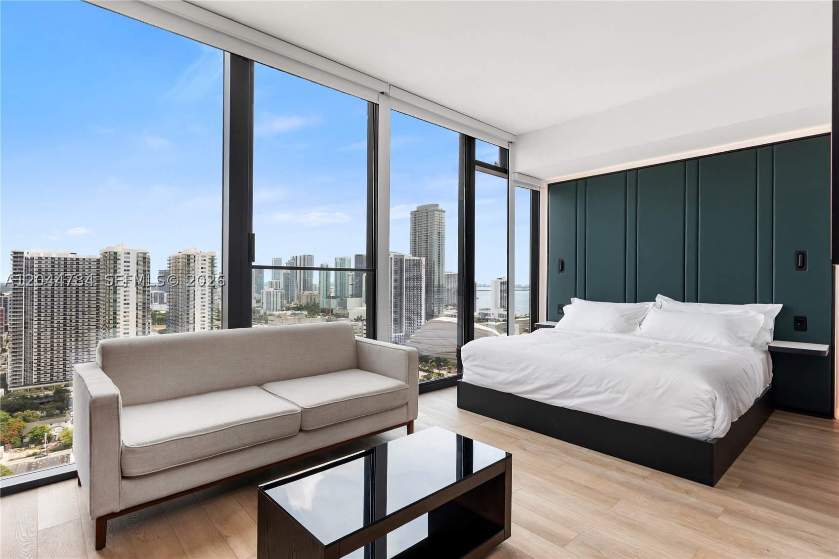 image E11EVEN Hotel & Residences0
