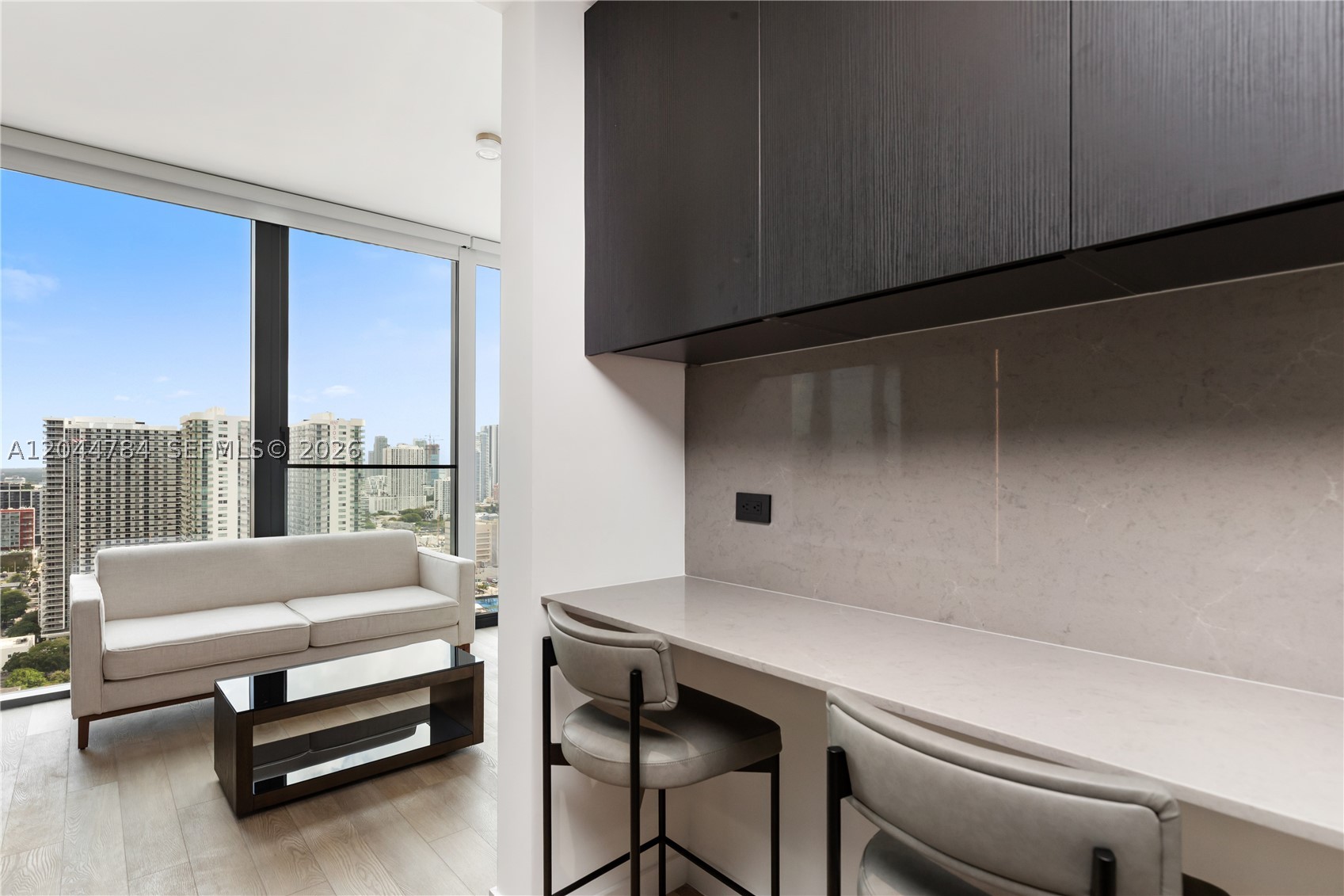 image E11EVEN Hotel & Residences9