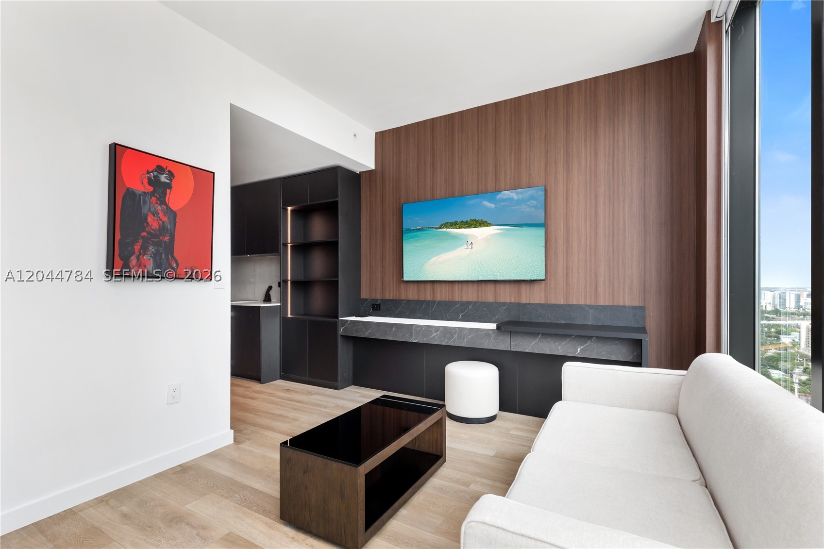 image E11EVEN Hotel & Residences11