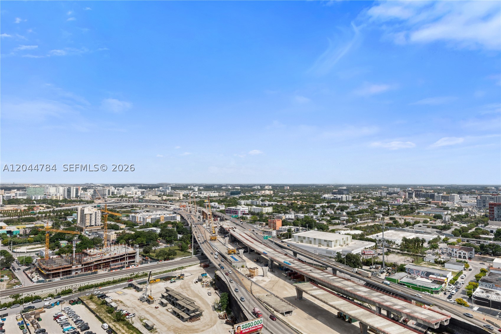 image E11EVEN Hotel & Residences27