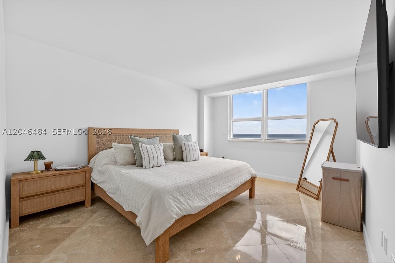 image 2080 Ocean Drive20