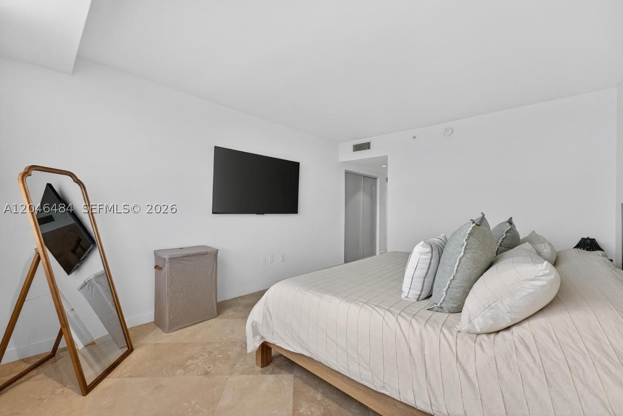 image 2080 Ocean Drive22