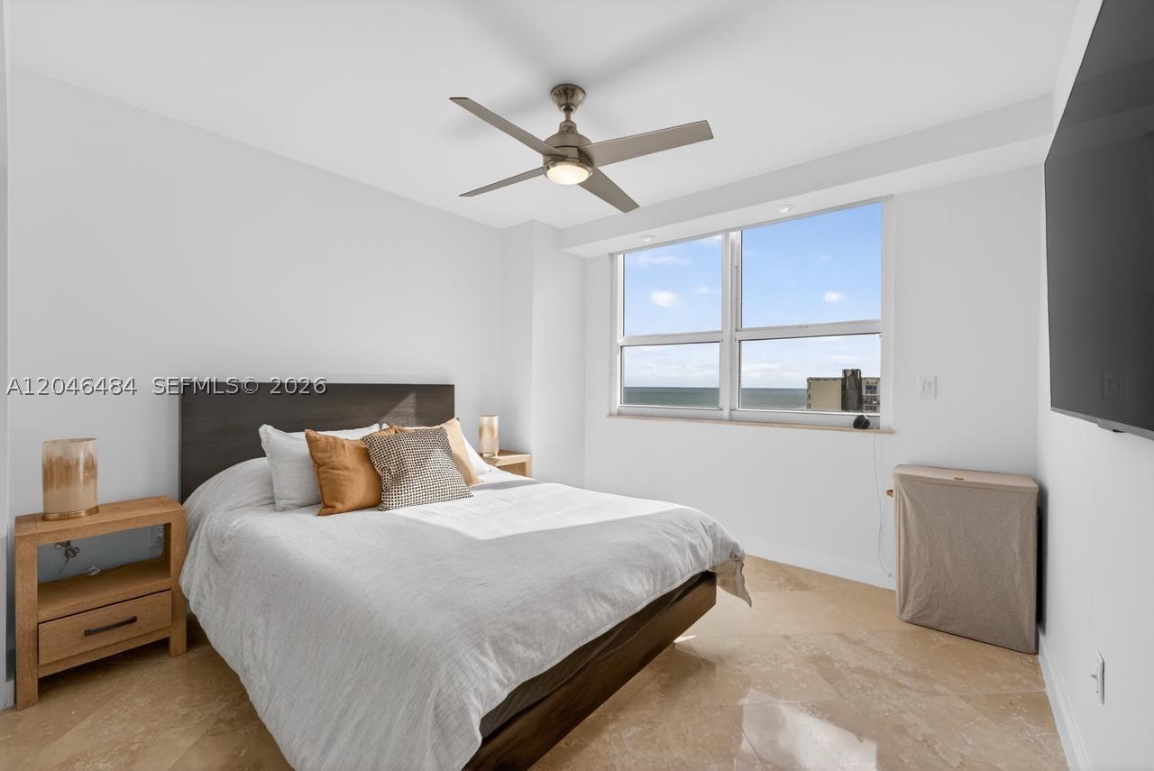 image 2080 Ocean Drive25