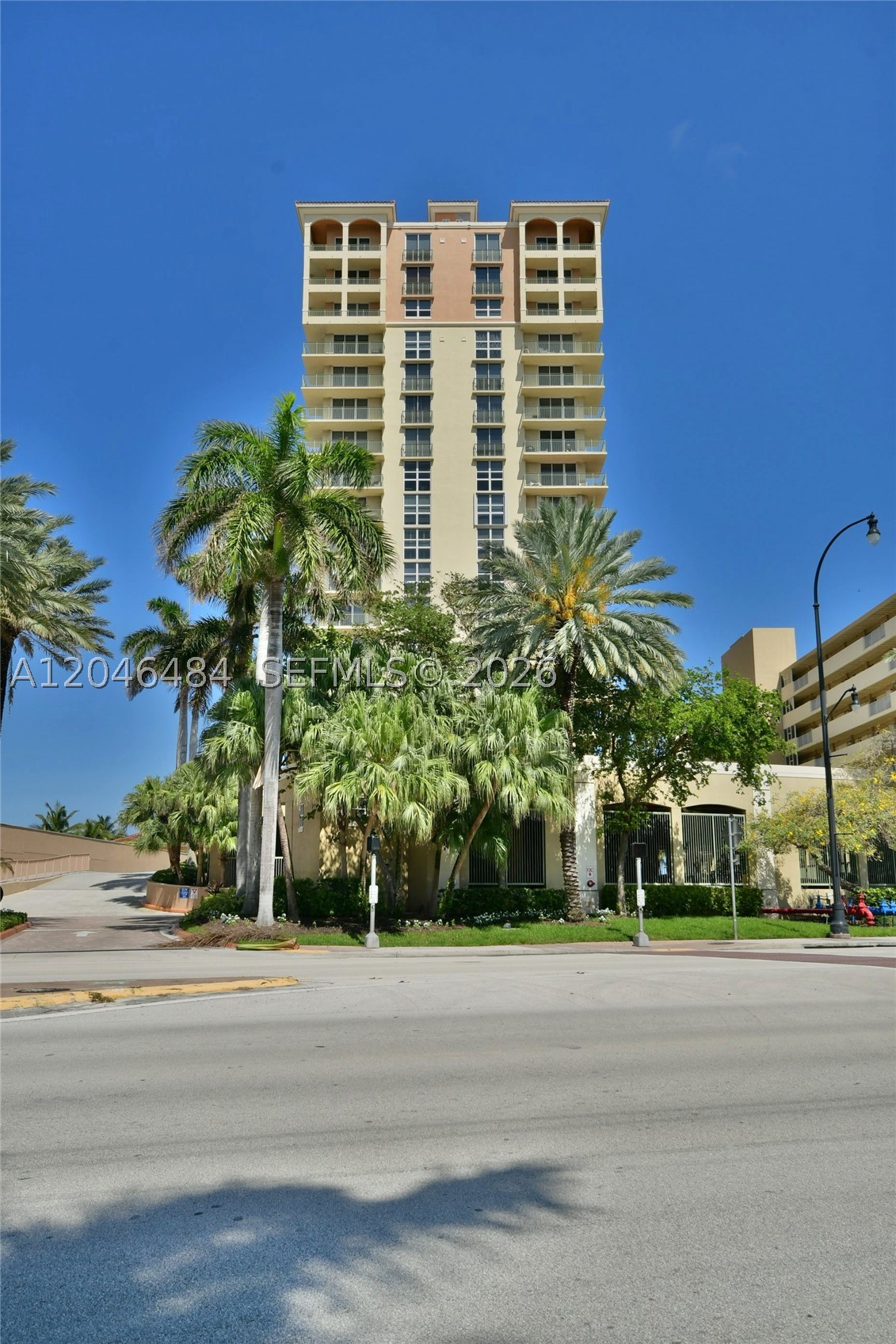 image 2080 Ocean Drive29