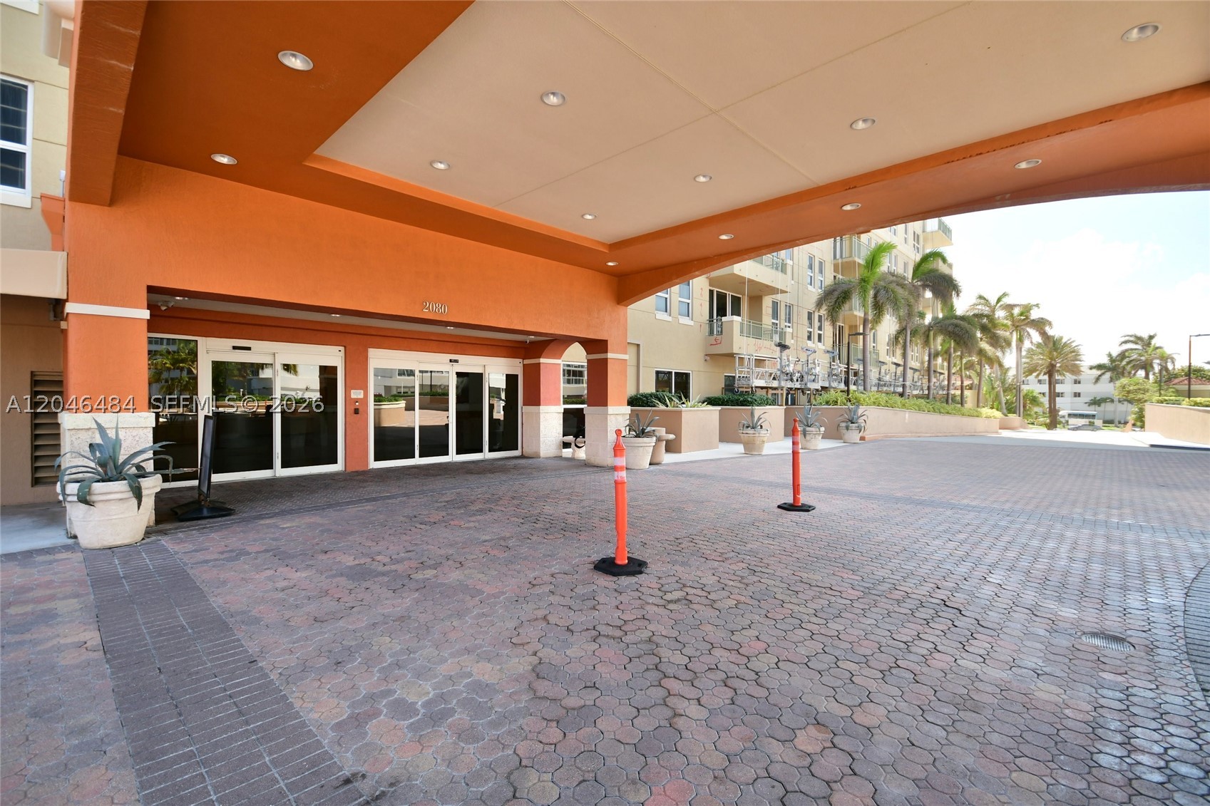 image 2080 Ocean Drive34