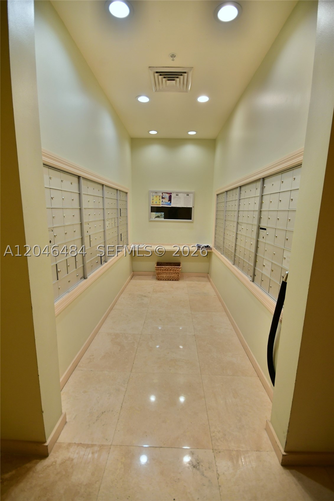 image 2080 Ocean Drive51