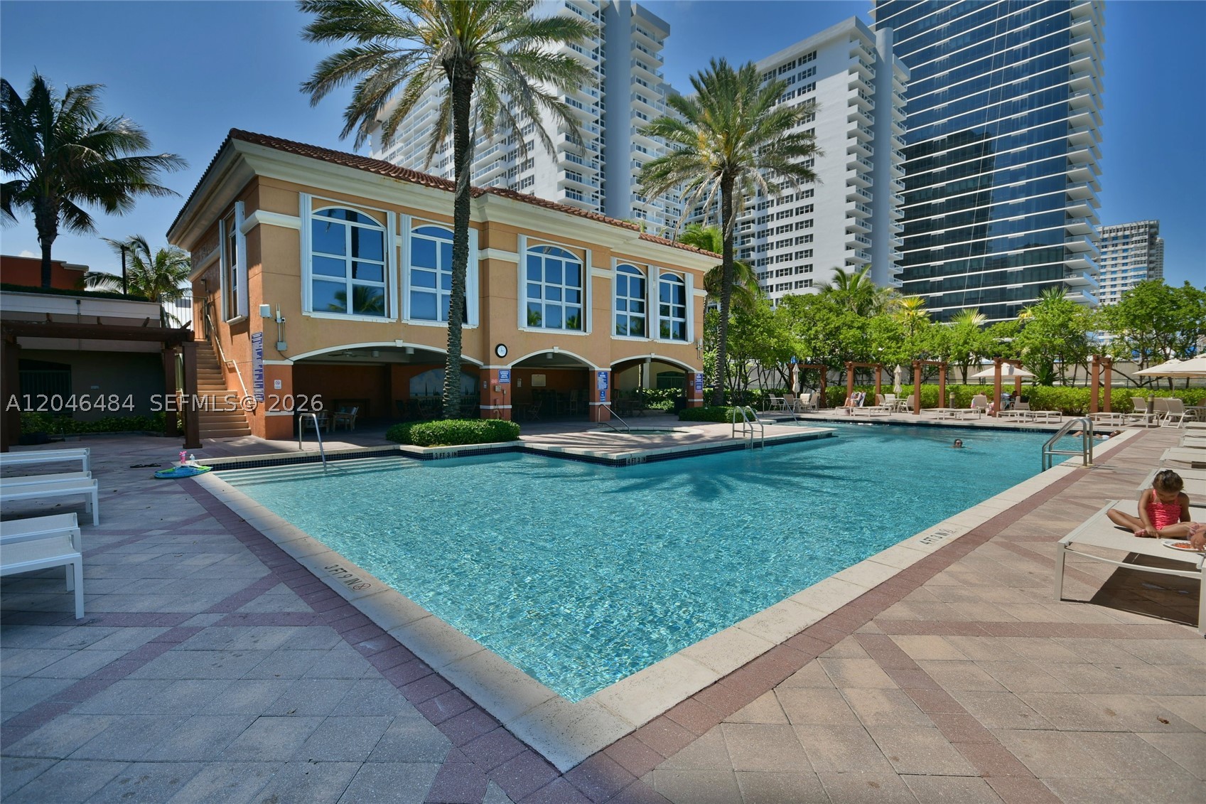 image 2080 Ocean Drive55