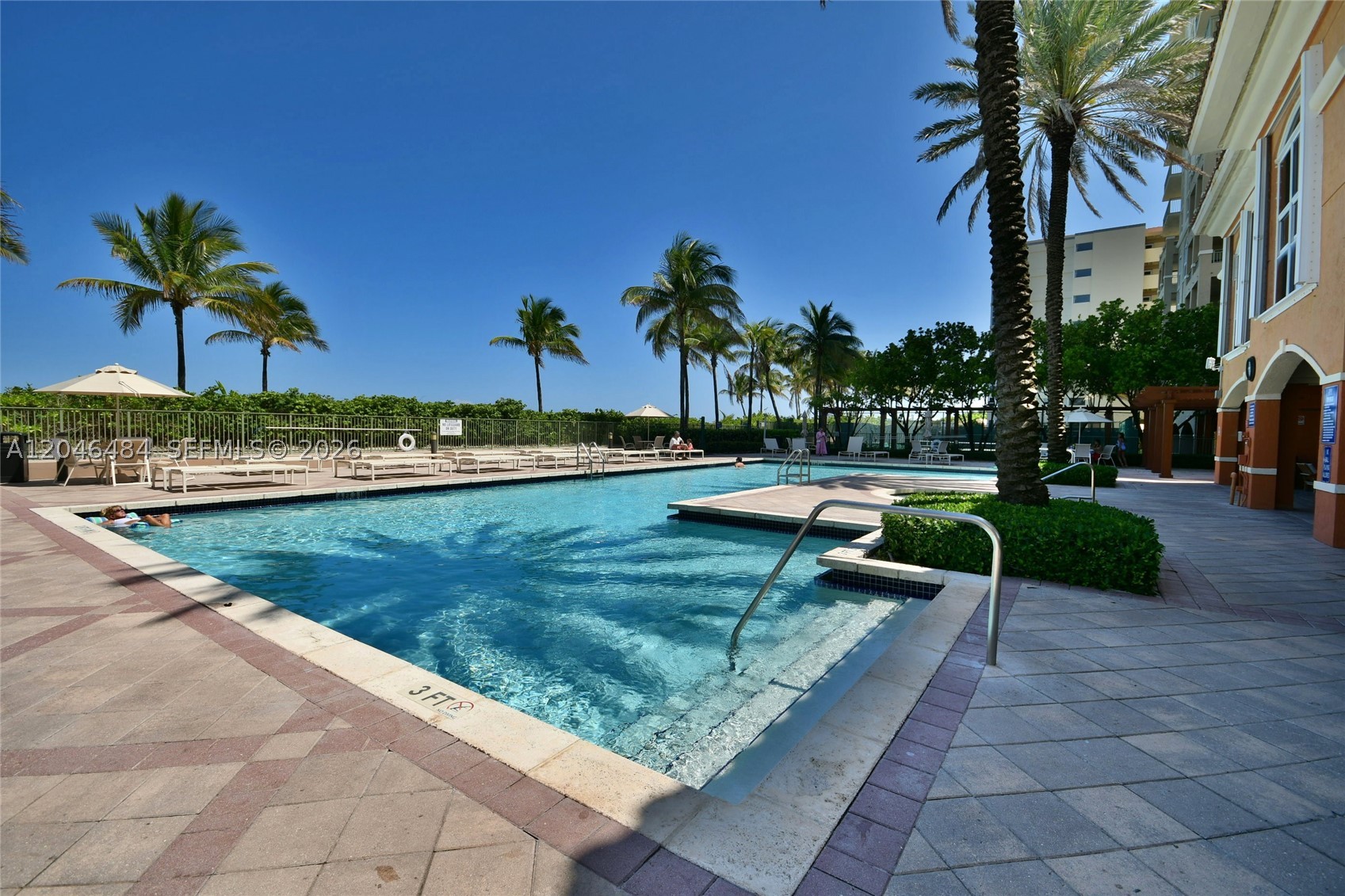 image 2080 Ocean Drive58