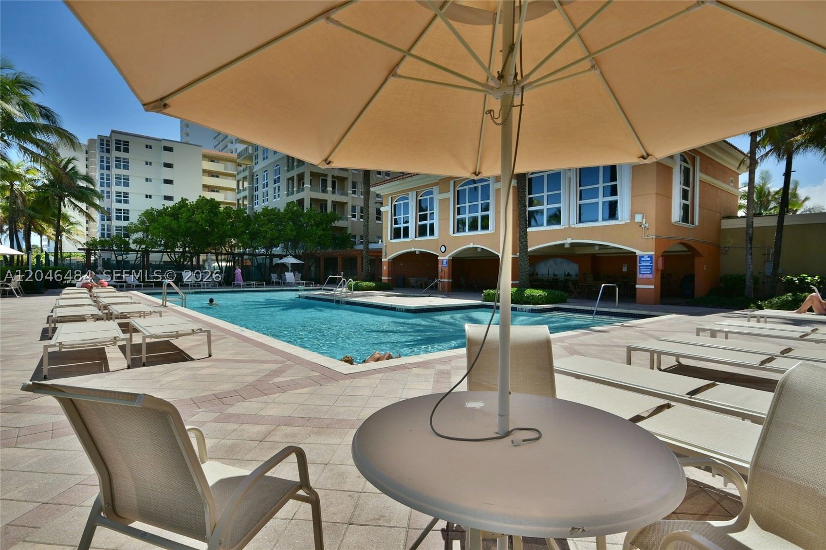 image 2080 Ocean Drive59