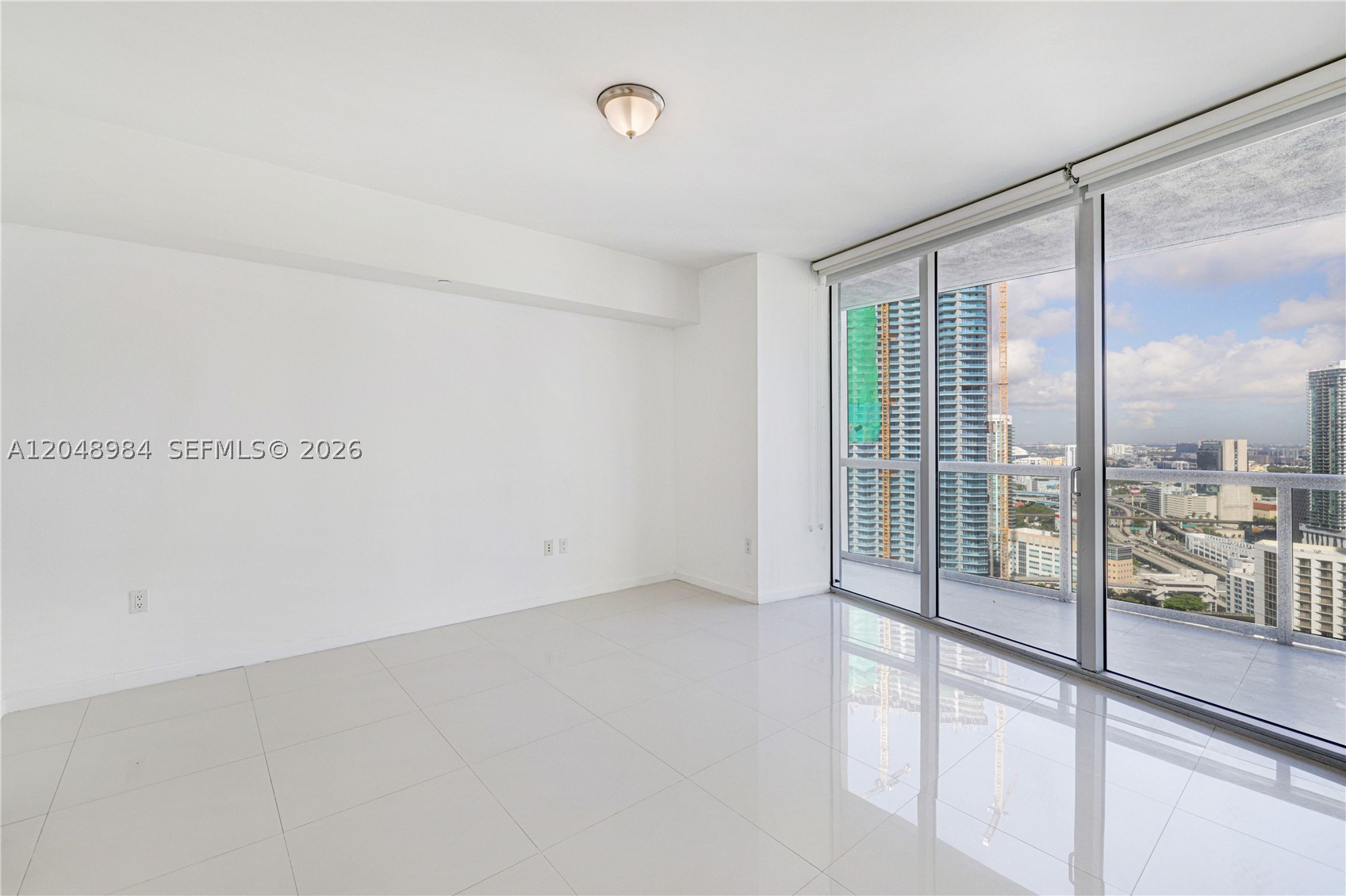 image Icon Brickell I11