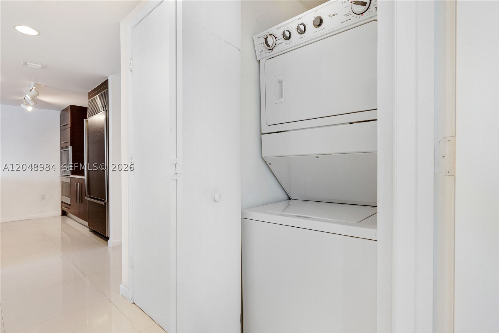 image Icon Brickell I22
